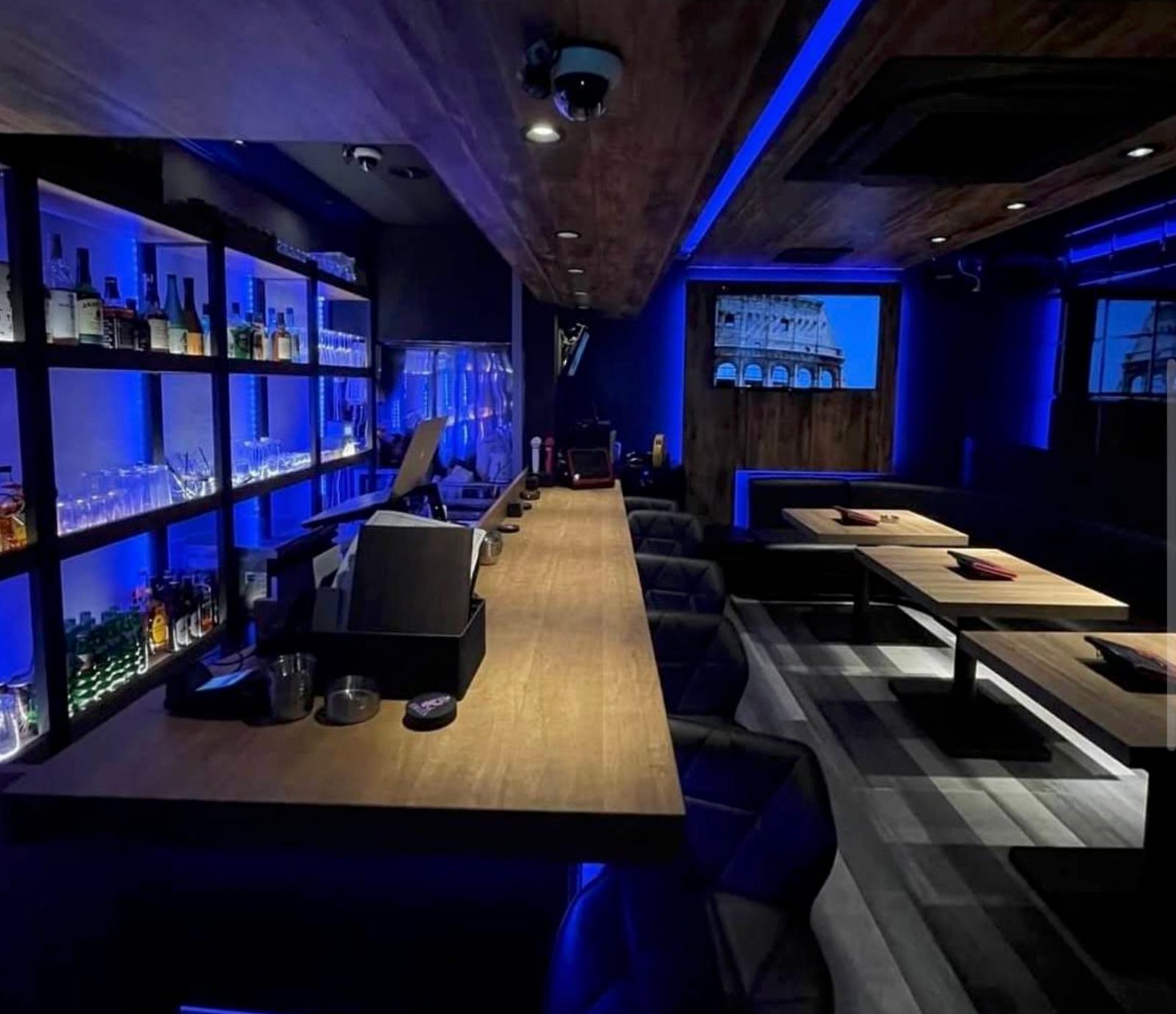 カラオケBAR ERIZA 店内写真